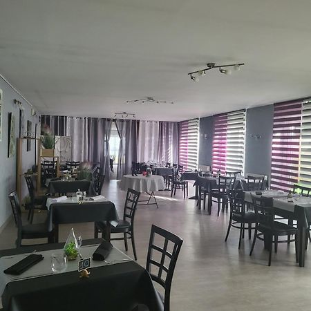 Hotel L'Epicurien à Saint-Nicolas-de-Port Extérieur photo